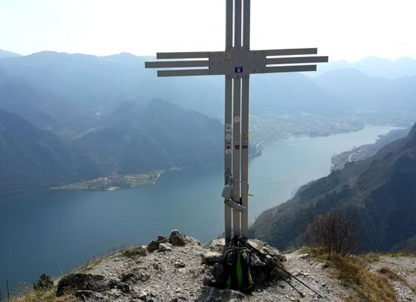 W ZWIERCIADLE GARDY I HYDRY